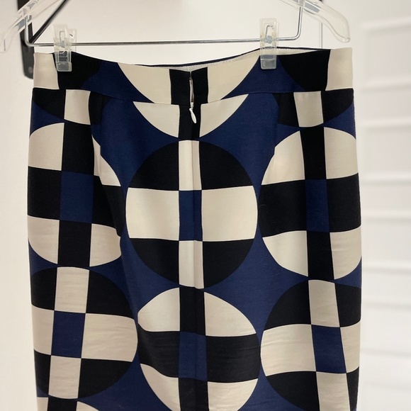 SALE! J. CREW No. 2 Pencil Skirt Black/Blue/Cream Geometric Circle Print: Size 4 - Picture 7 of 9